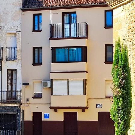 Apartamentos San Martin Пласенсия Экстерьер фото