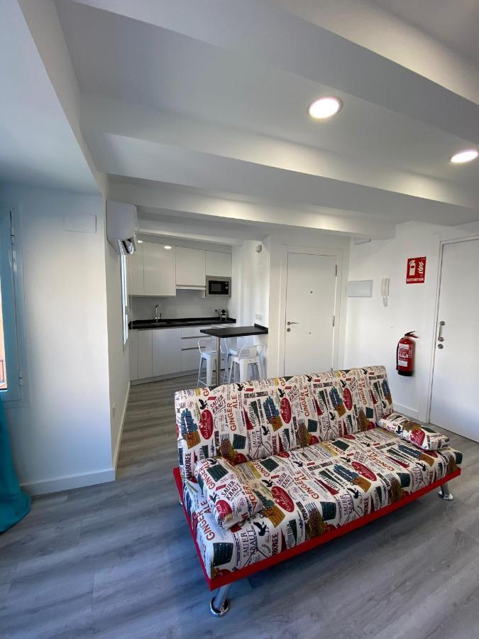 Apartamentos San Martin Пласенсия Экстерьер фото