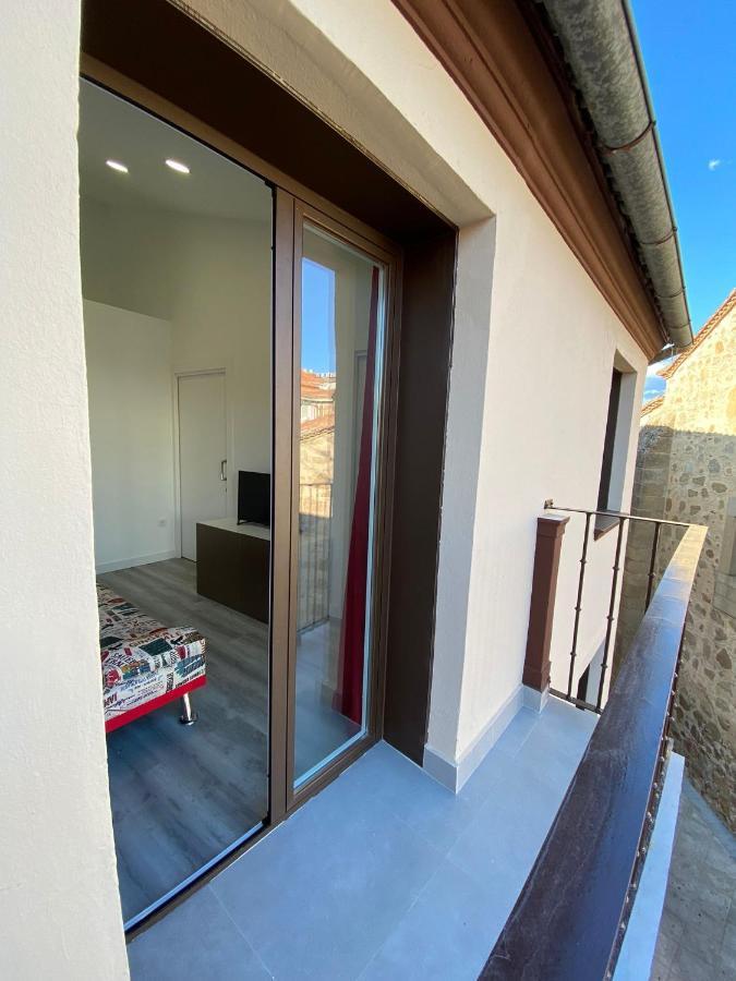 Apartamentos San Martin Пласенсия Экстерьер фото