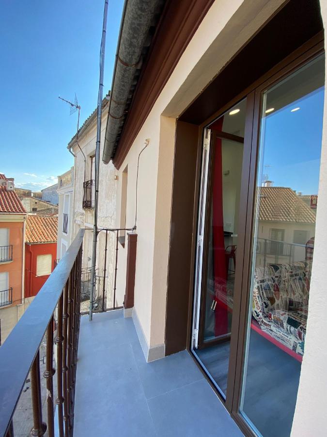 Apartamentos San Martin Пласенсия Экстерьер фото